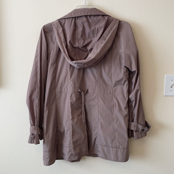 Orvis rain jacket - Picture 3 of 4